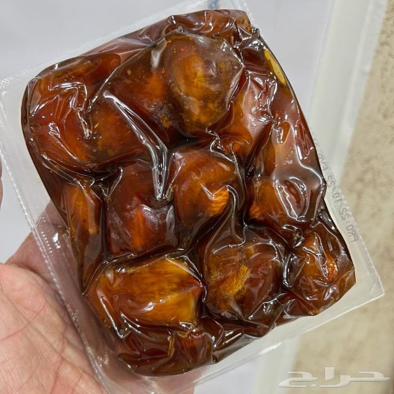 خلاص القصيم باللوز 1/2  كجم